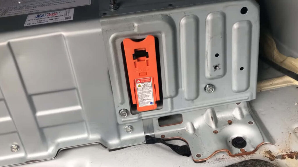 How To Deal With Check Charging System Hyundai Sonata Hybrid Problems