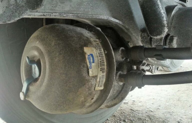 brake chamber leaking air