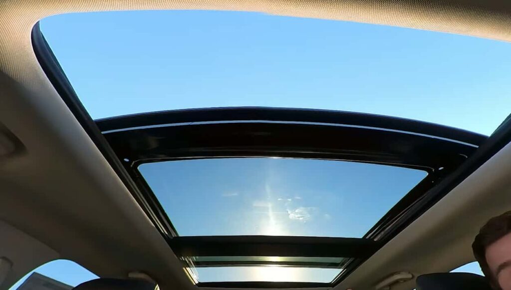 ford edge sunroof won't close