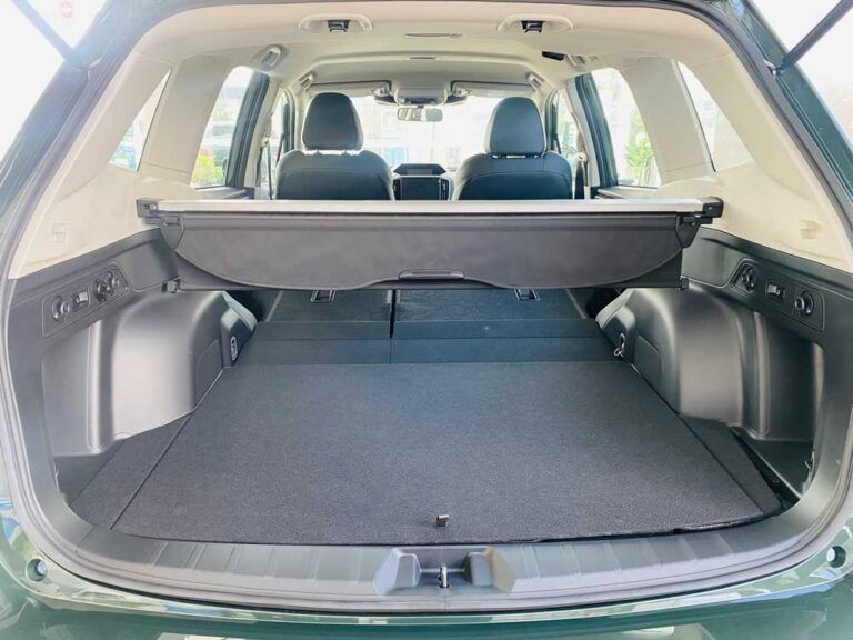 can you sleep in the back of a subaru outback