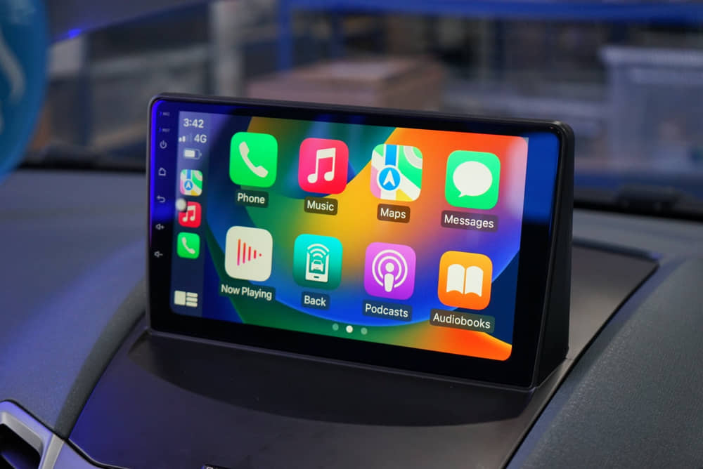 Does Ford Fiesta have Apple CarPlay or Android Auto