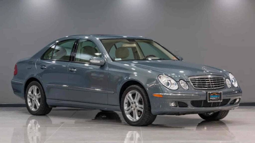 Mercedes-Benz E350 (2006–2009)
