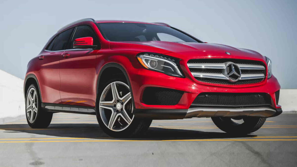 Mercedes-Benz GLA250 (2015–2018)