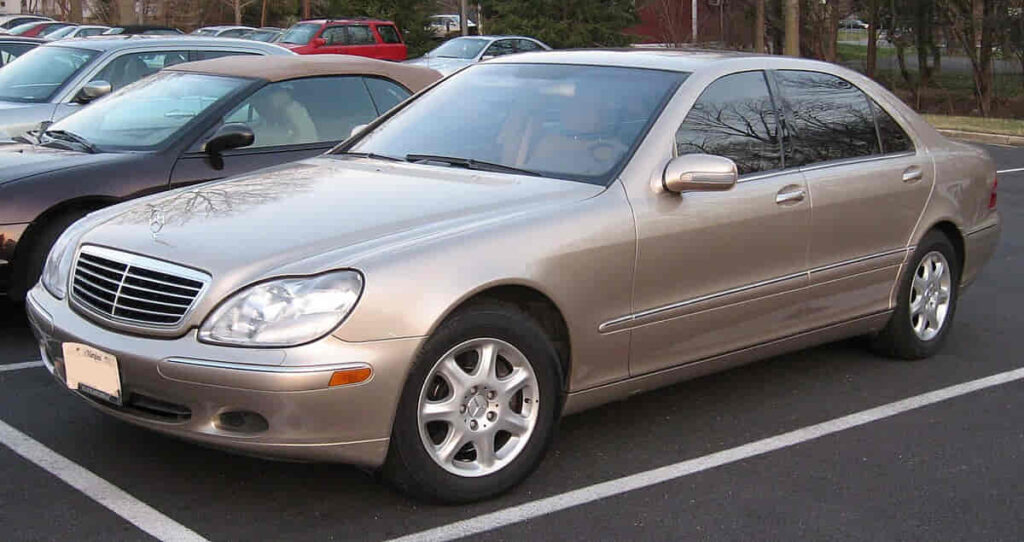 Mercedes-Benz S-Class W220 (1998–2005)