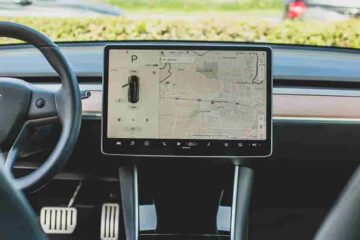 Tesla Premium Connectivity vs Hotspot: Real Road Test Results