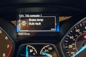Ford Focus Brake Lamp Bulb Fault Fix (2025): Causes, DIY Steps & Cost Guide
