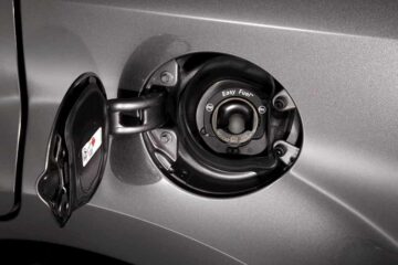 How to Open Ford Easy Fuel Without Funnel Safely