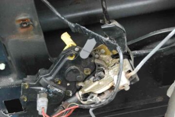 F250 Power Door Lock Problems: Causes, Fixes & Expert Tips