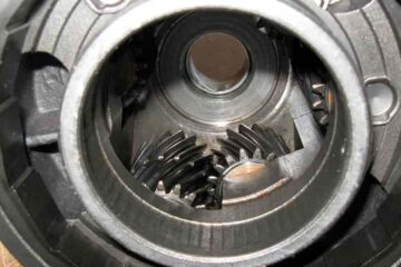 Ford Escape Transmission Problems: Causes & Fixes 2025
