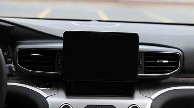 Ford Explorer Screen Black