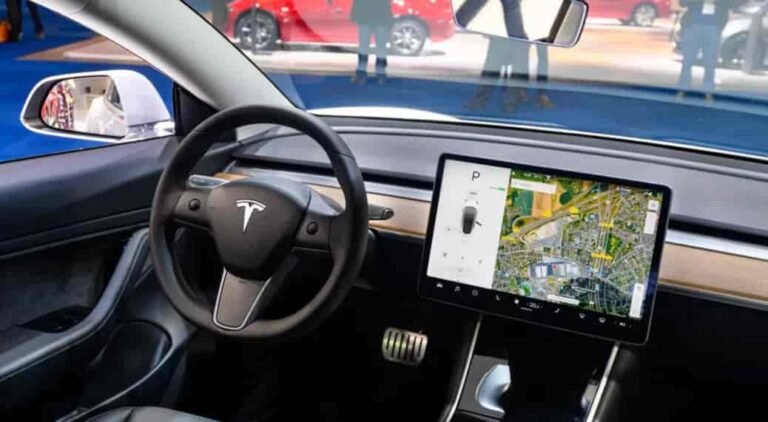 How to Set Cruise Control on Tesla Model Y