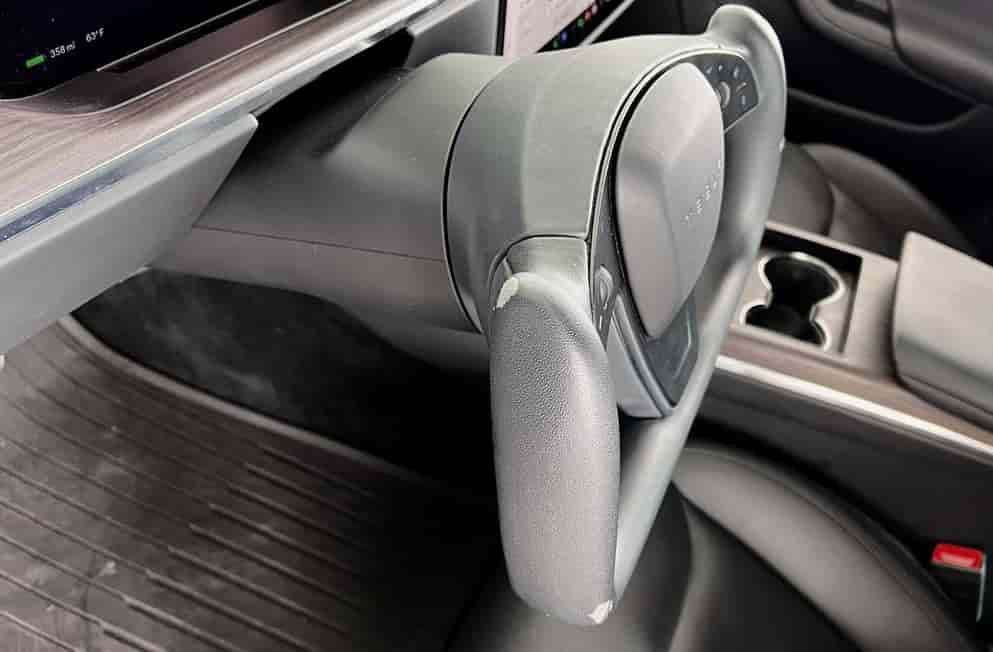 Tesla Steering Wheel Peeling