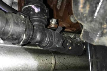 7.3 Powerstroke Common Oil Leaks: Causes & Fix Guide