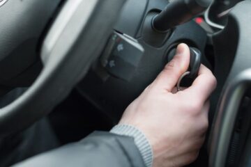 How Steering Wheel Locks Work and Why They Activate: Everything Drivers Need to Know