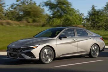 Hyundai Elantra Service Schedule: Full Maintenance Guide
