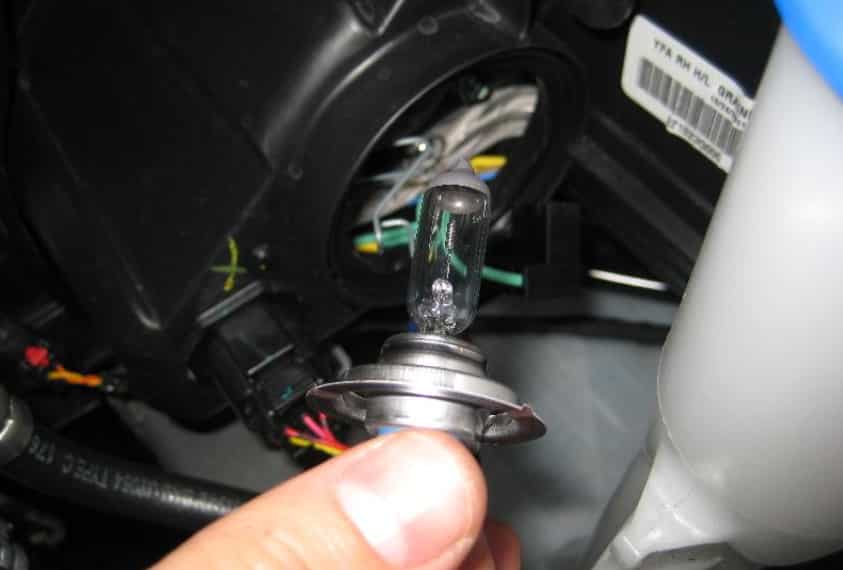 Hyundai Sonata Headlight Bulb Replacement