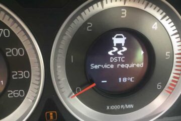Volvo XC60 Service Light Meaning, Causes & Fix Guide