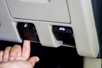 Hyundai Santa Fe Gas Button Location Guide Explained