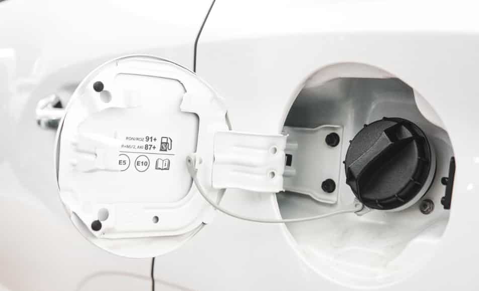 hyundai elantra gas type