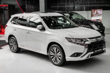 Mitsubishi Outlander Service Engine Soon: Common Causes and How to Fix Them
