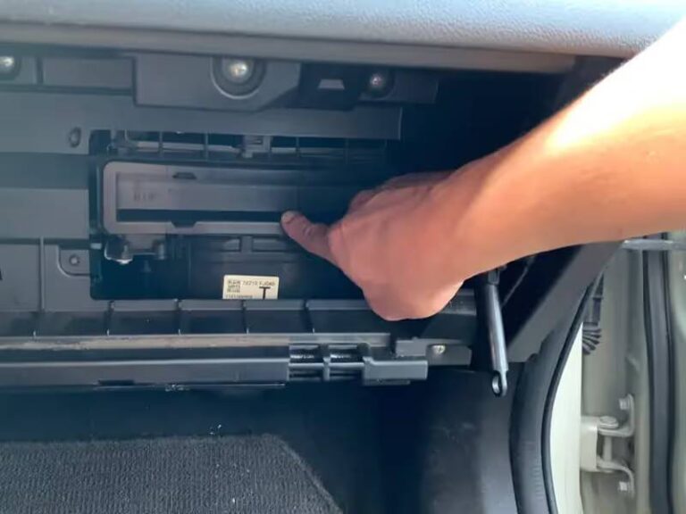Subaru Cabin Air Filter Replacement
