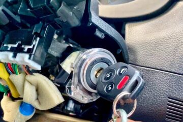 How to Remove a Stuck Key From a Subaru Forester Safely