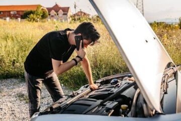 Subaru Roadside Assistance vs AAA: Which One Is Better in 2026?