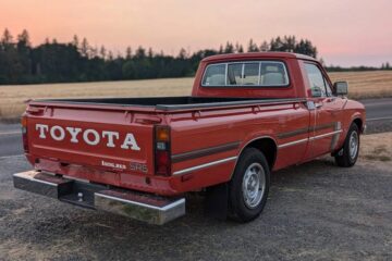 What Does SR5 Mean on Toyota Vehicles?
