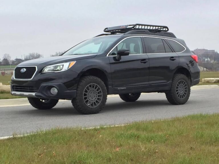 subaru outback gas type