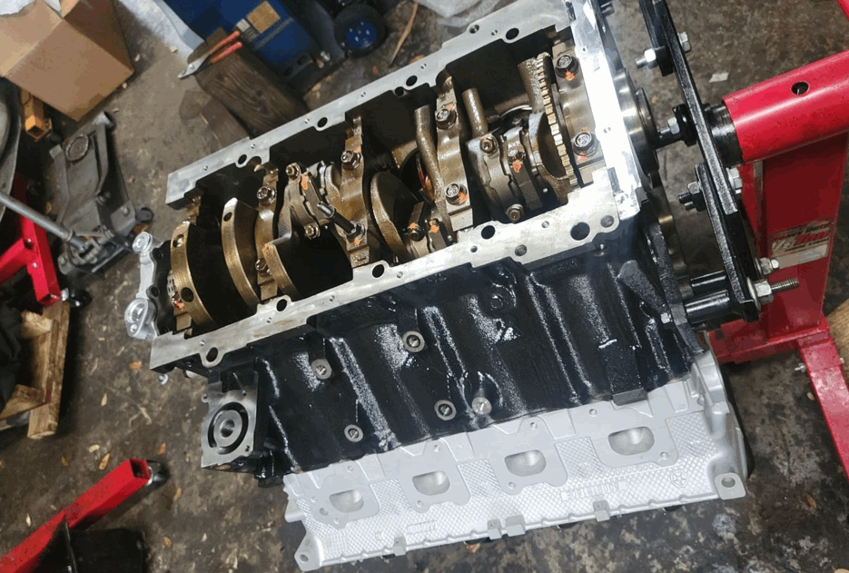 5.7 Hemi Engine Rebuild