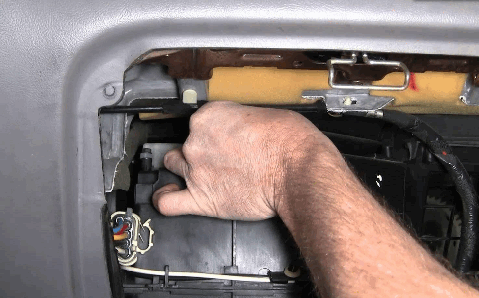 Dodge Ram Blend Door Actuator Replacement