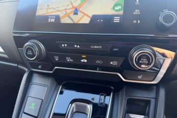 Honda CR V AC Blowing Hot Air: Causes and Fixes
