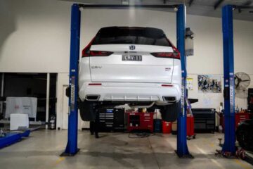 Honda CR-V Knocking Noise When Turning: Causes & Fixes