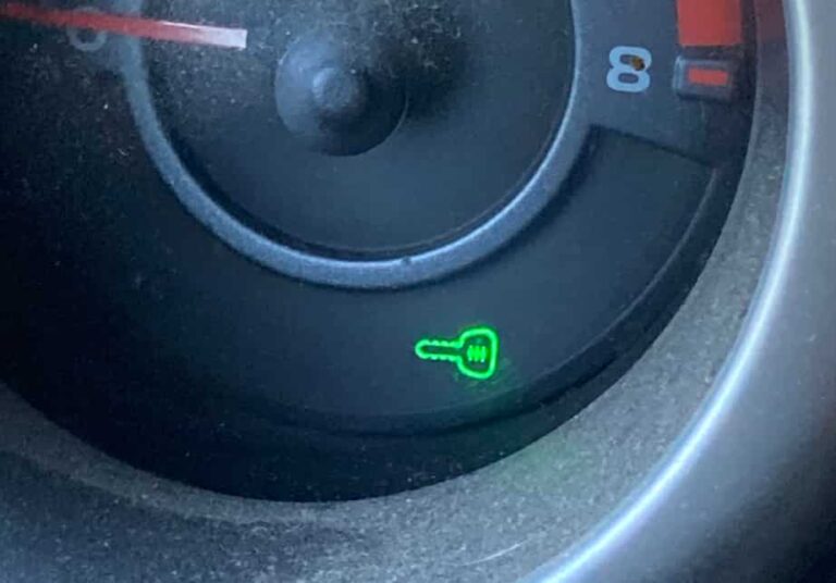 Honda Green Key Light On