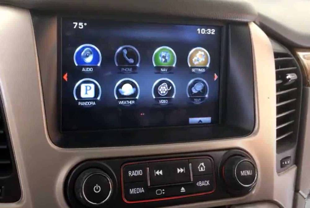 How to Connect Apple CarPlay to GMC