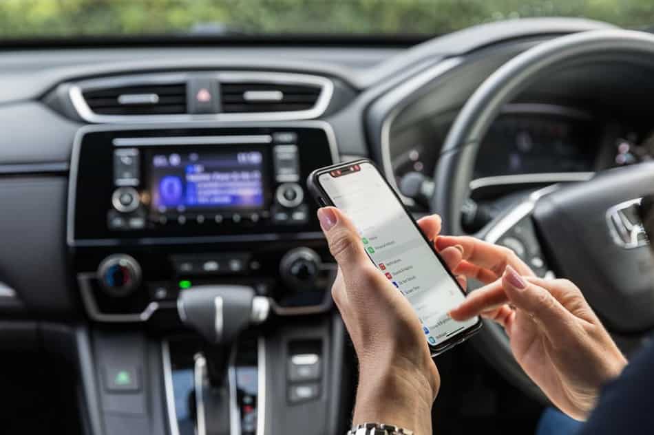 How to Connect Phone to Honda CR-V