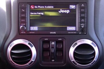 How to Connect Phone to Jeep Uconnect: Step-by-Step Guide