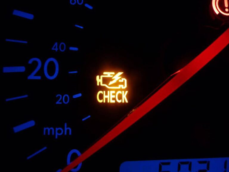 Jeep Check Engine Light Flashing: Causes, Symptoms, and Fixes