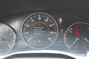 Mazda Airbag Light Flashing: Causes & Fixes Guide