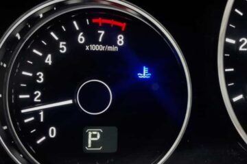 Mazda Blue Coolant Light: Meaning, Causes & Safe Driving Tips