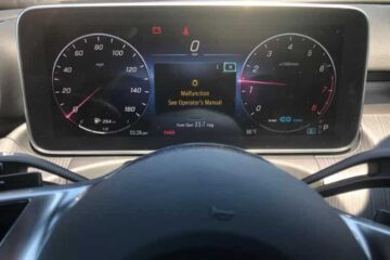 Mercedes Display Malfunction Visit Workshop: Causes & Fixes