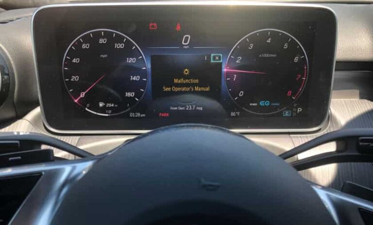 Mercedes Display Malfunction Visit Workshop