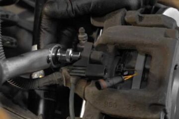 Mercedes Wheel Speed Sensor Problems: Symptoms and Fixes