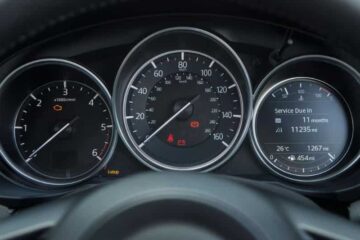 Mazda Wrench Light On: Meaning, Causes & Easy Fixes