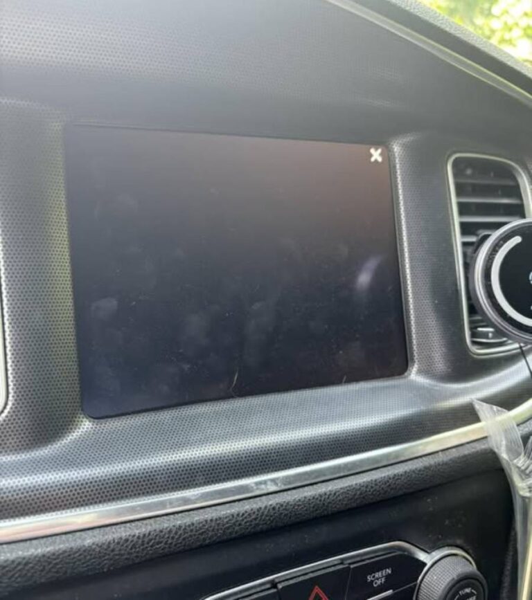 Dodge Charger Screen Not Turning On
