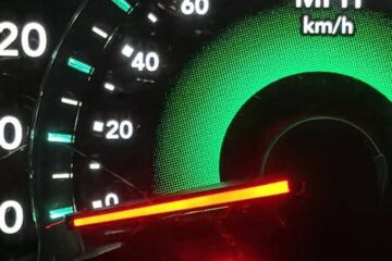 Why Is the Dodge Journey Airbag Light On?