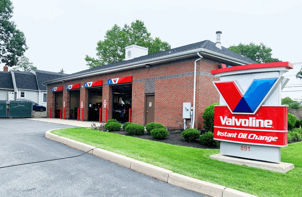 How Much Does a Valvoline Oil Change Cost