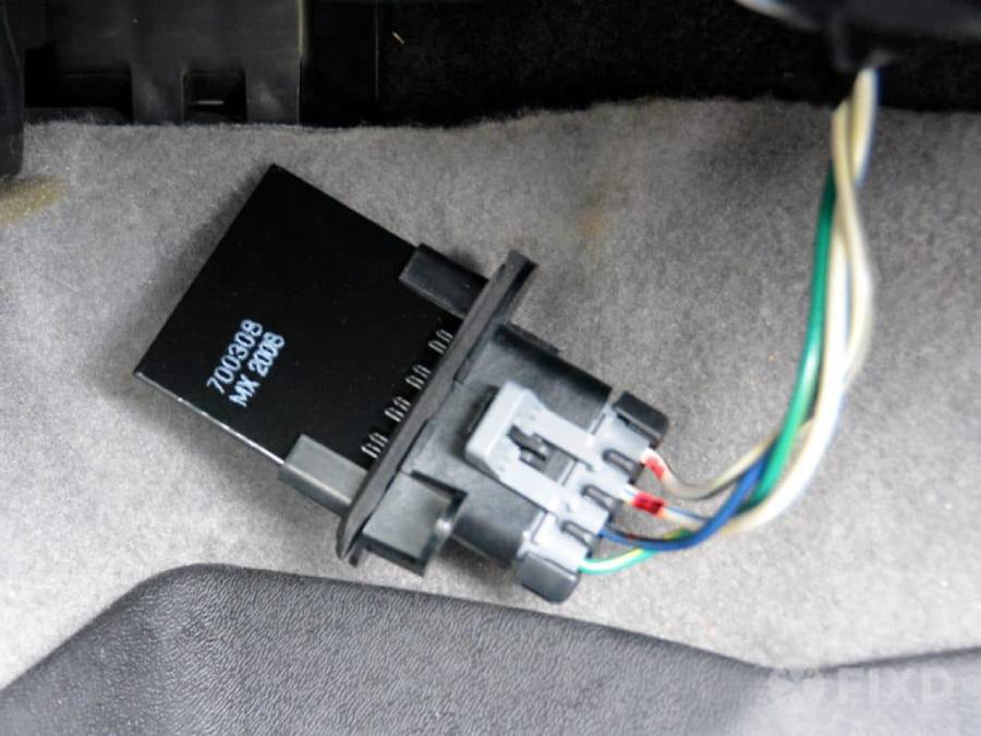How to Change a Blower Motor Resistor