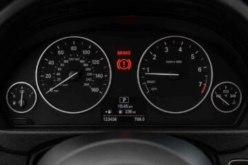 How to Reset Brake Light on BMW: Step-by-Step Guide