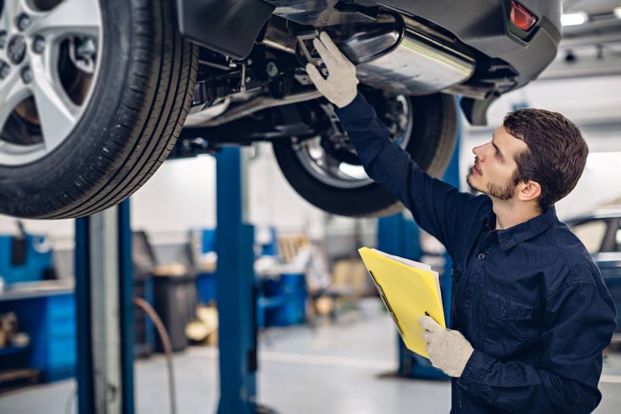 What Does a Bumper-to-Bumper Warranty Cover